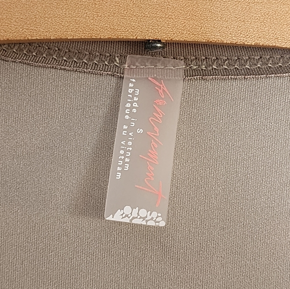 NWOT FP Movement Arabesque Wrap Layer Sz Sm - Picture 5 of 5